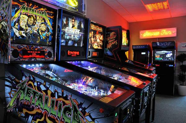 PinballMachinehire crop